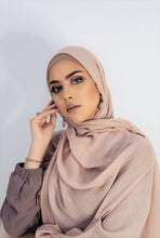 Load image into Gallery viewer, Bamboo Premium Hijab
