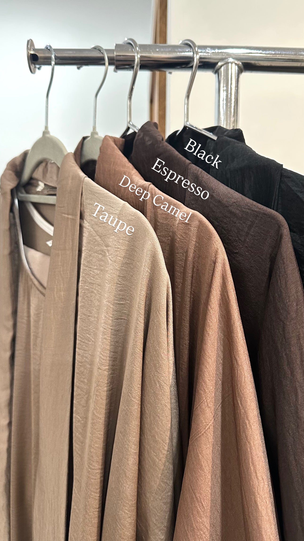 INAIA Luxe Abaya Set