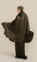Load image into Gallery viewer, Luxury Silk Prayer Clothes Set
