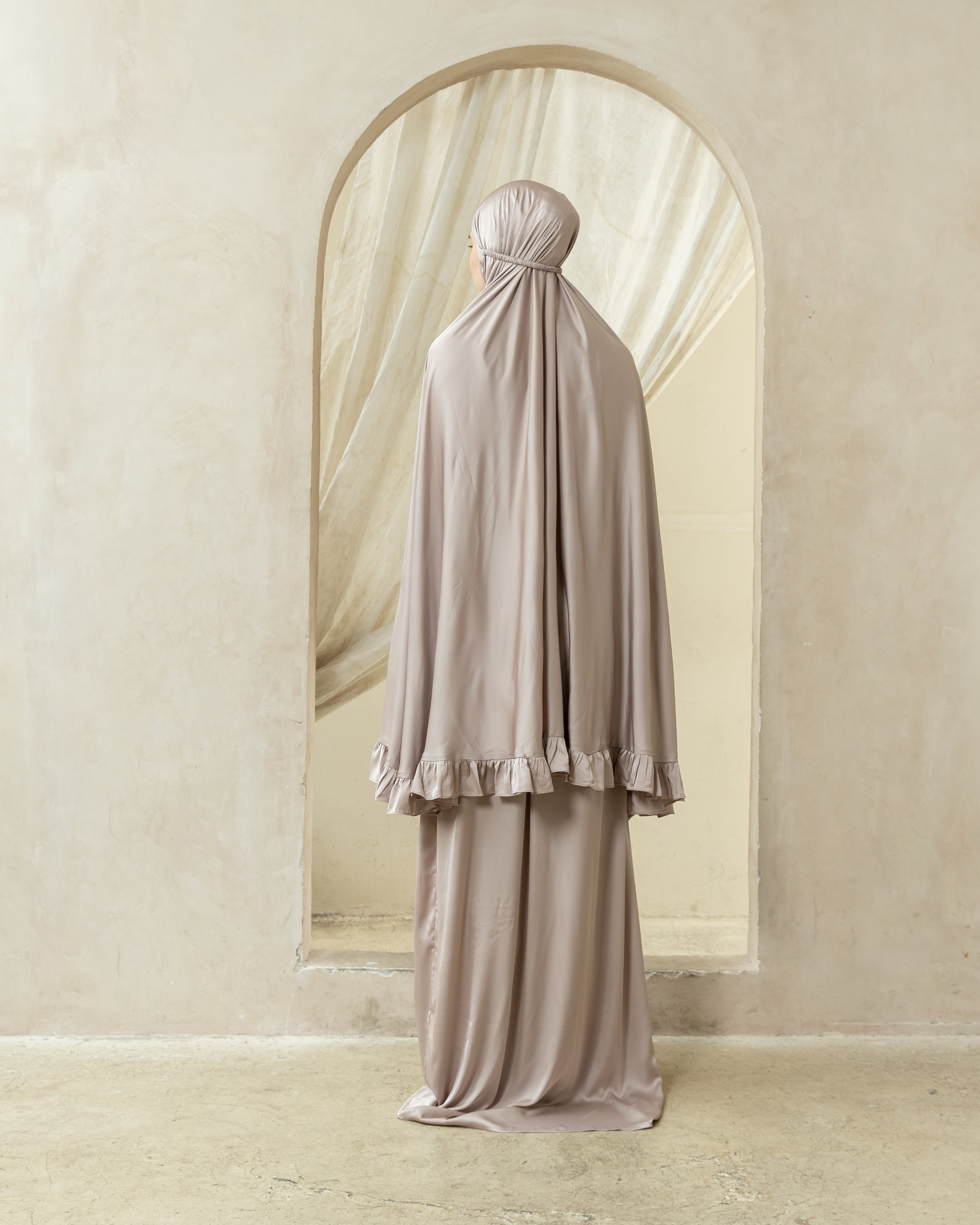 Luxury Silk Prayer Set Clothes in Beige