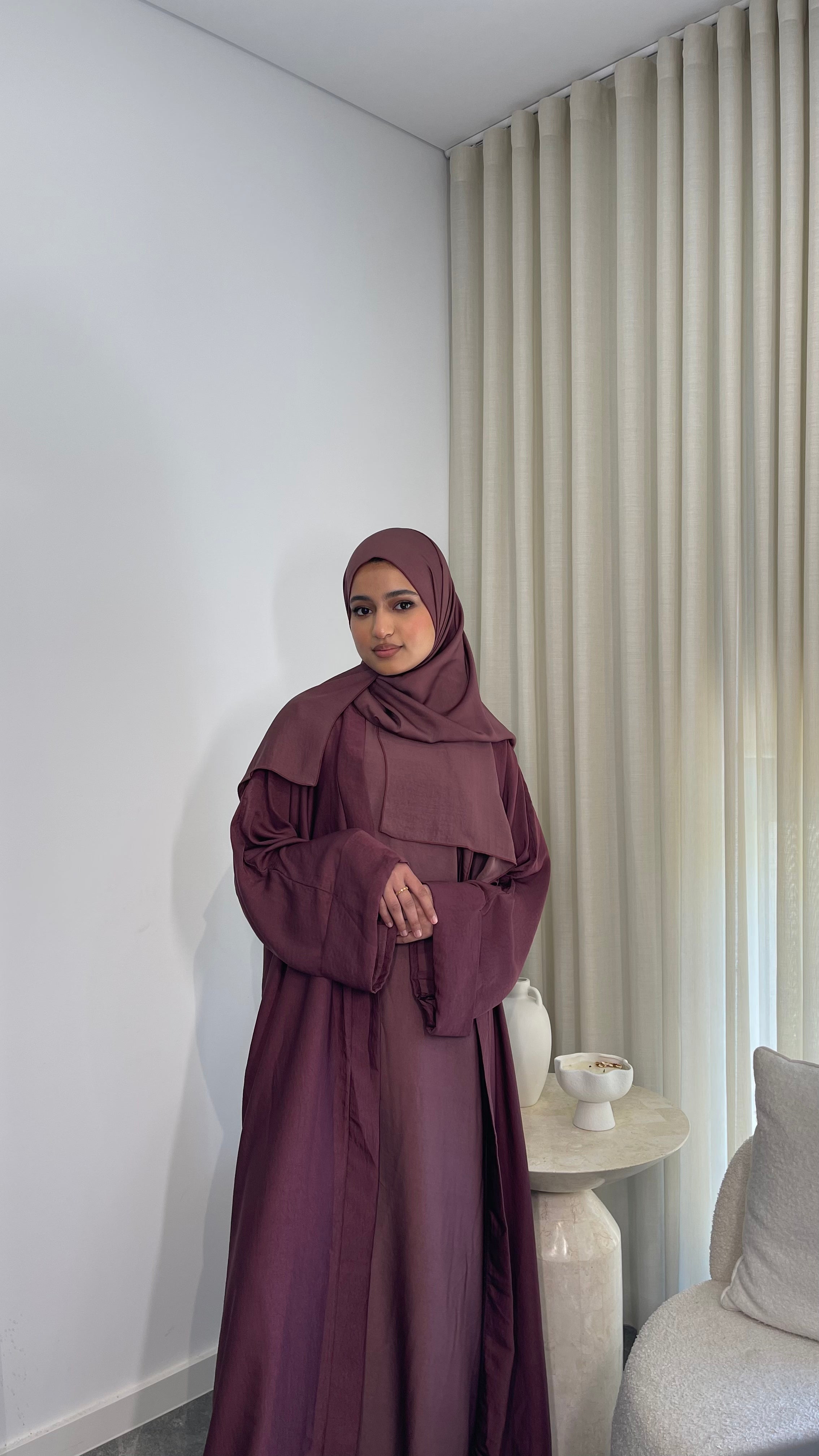 INAIA Luxe Abaya Set