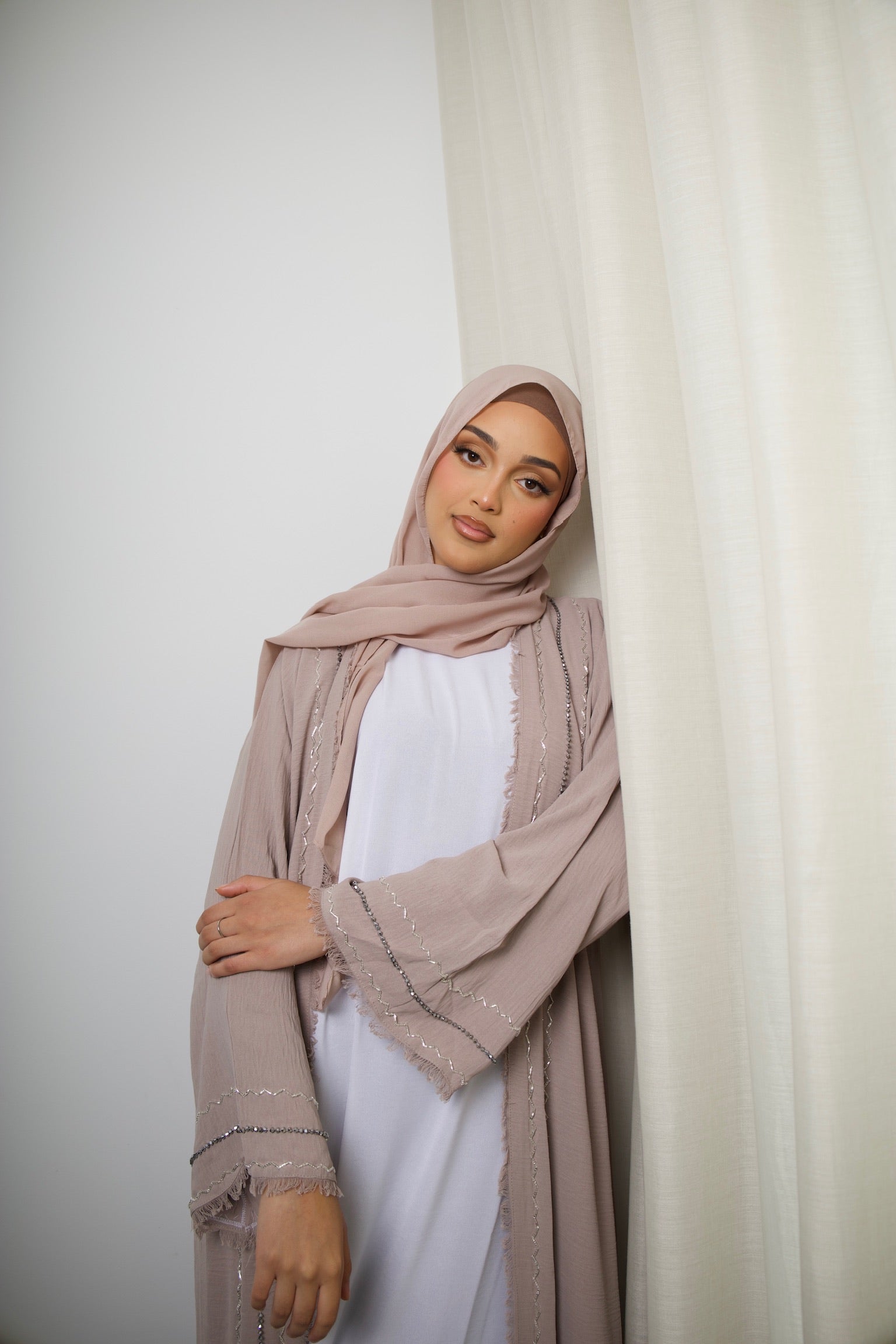Leyla Luxe Open Embellished Abaya