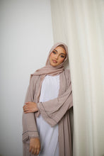 Load image into Gallery viewer, Leyla Luxe Open Embellished Abaya
