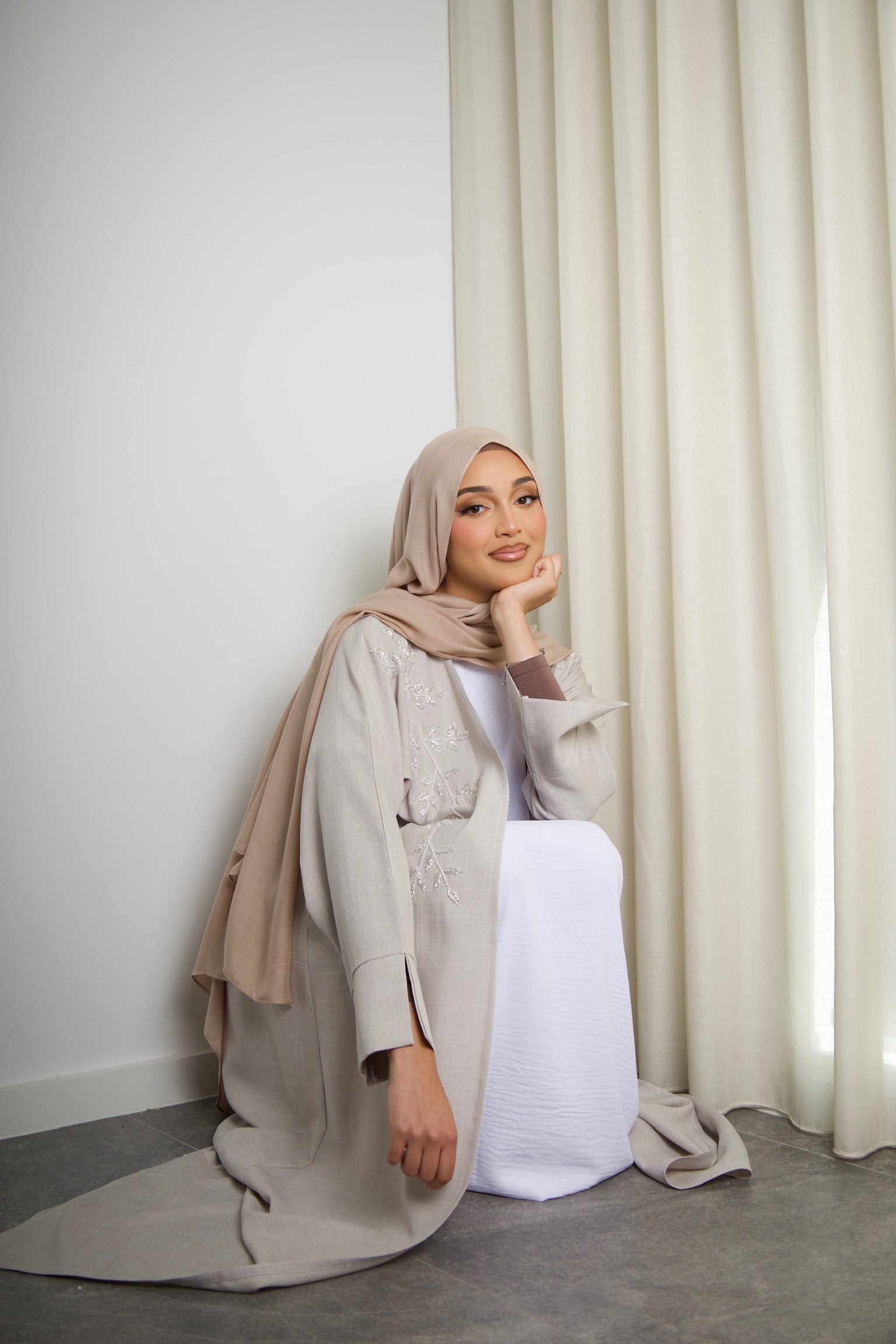 Kamila Linen Open Abaya