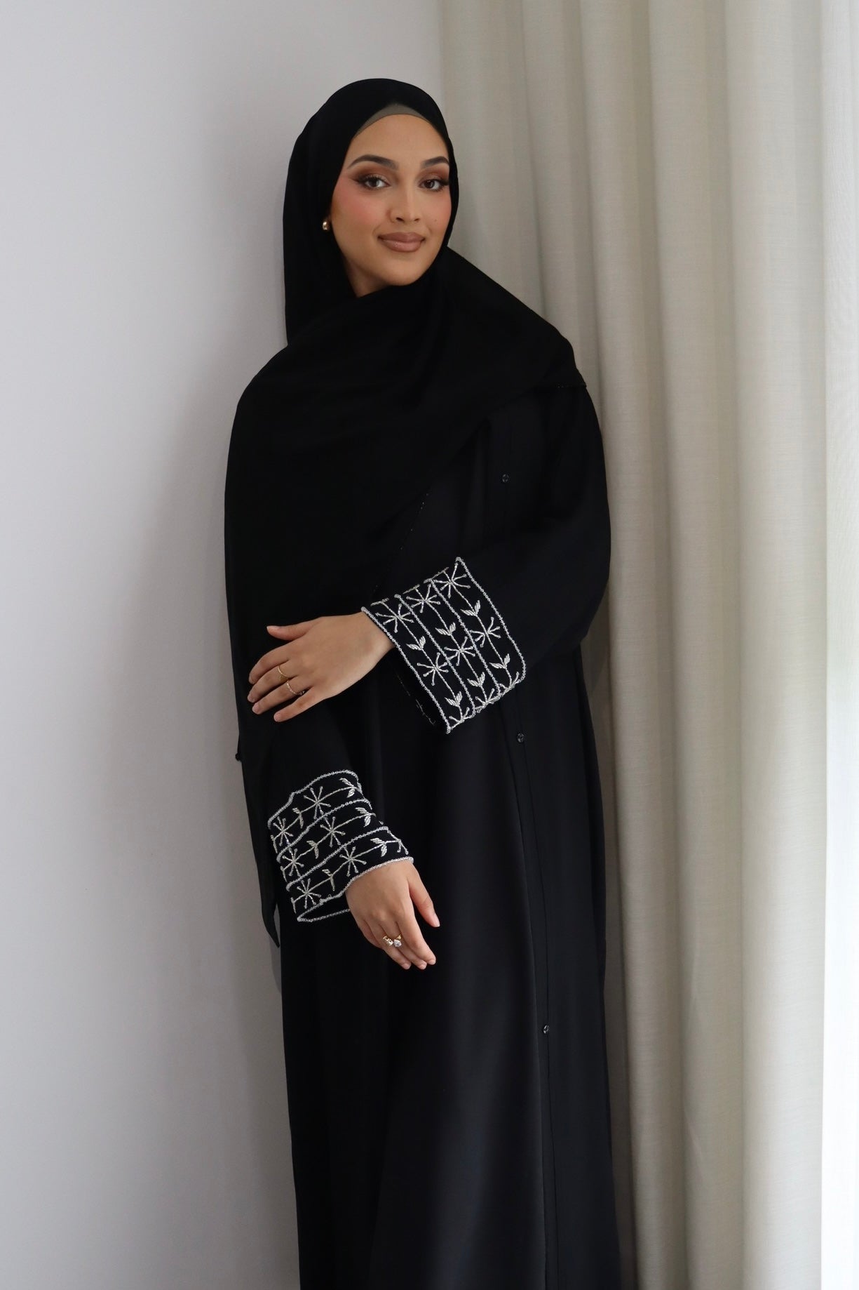 Glamour Crepe Beaded Black Abaya Set
