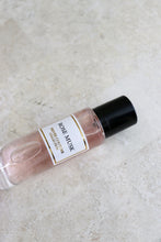 Load image into Gallery viewer, Privee Couture 30ml Perfume
