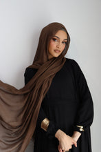 Load image into Gallery viewer, Crinkled Rayon Maxi Hijab
