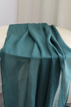 Load image into Gallery viewer, Bamboo Premium Hijab

