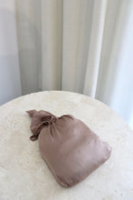 Load image into Gallery viewer, Luxury Girls Silk Prayer Set
