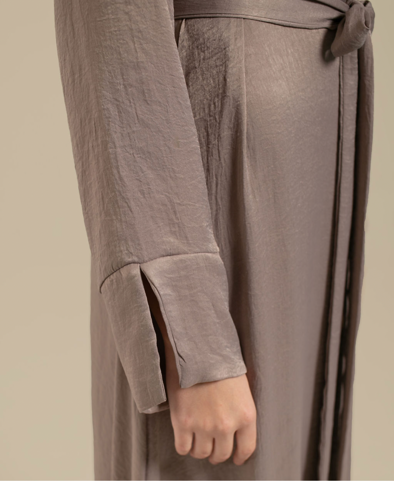 NAURA Velvet Glam Abaya Set