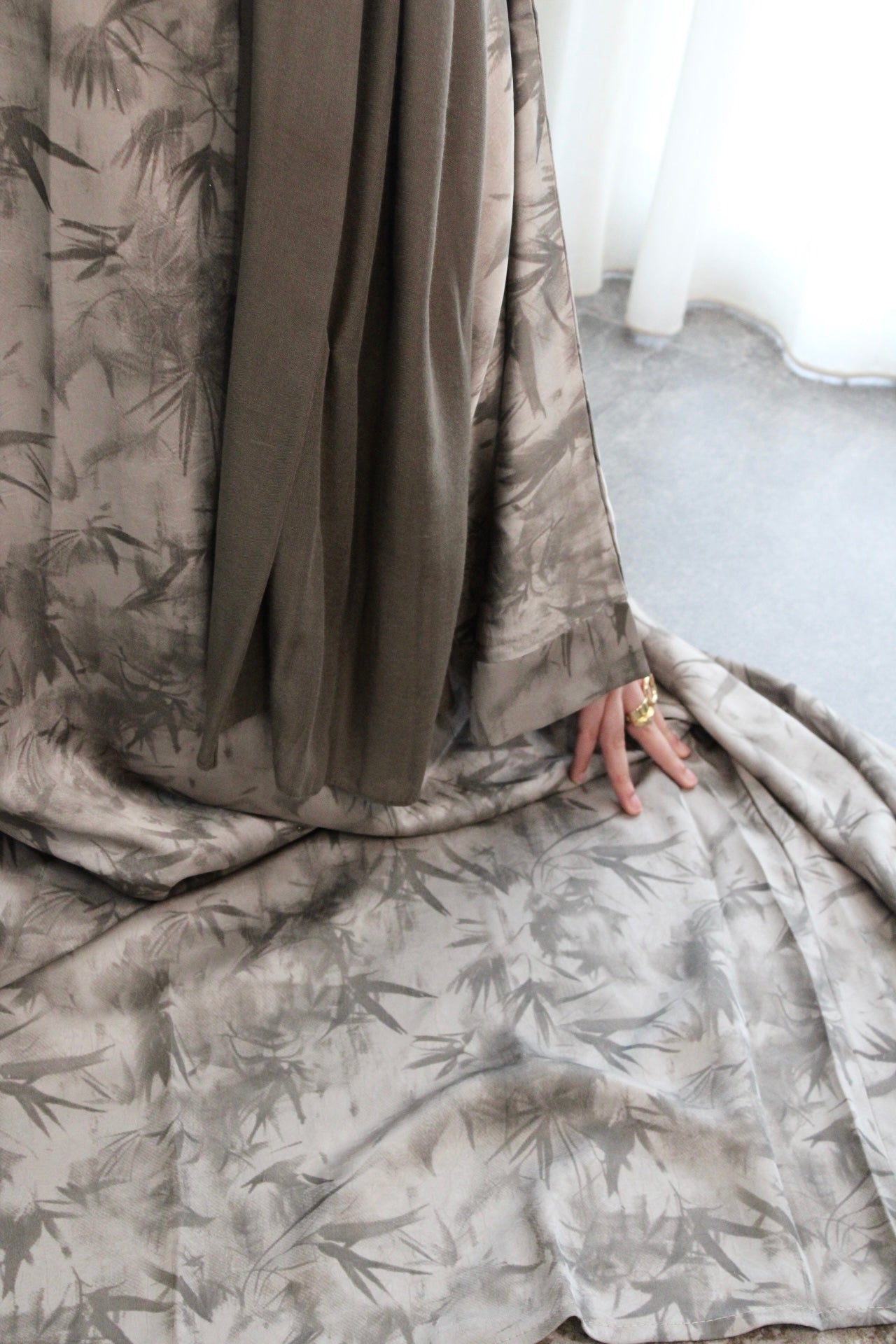 Nabeela Luxe Abaya Set