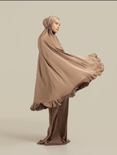Load image into Gallery viewer, Luxury Silk Prayer Clothes Set
