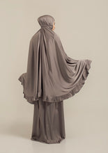 Load image into Gallery viewer, Luxury Silk Prayer Clothes Set
