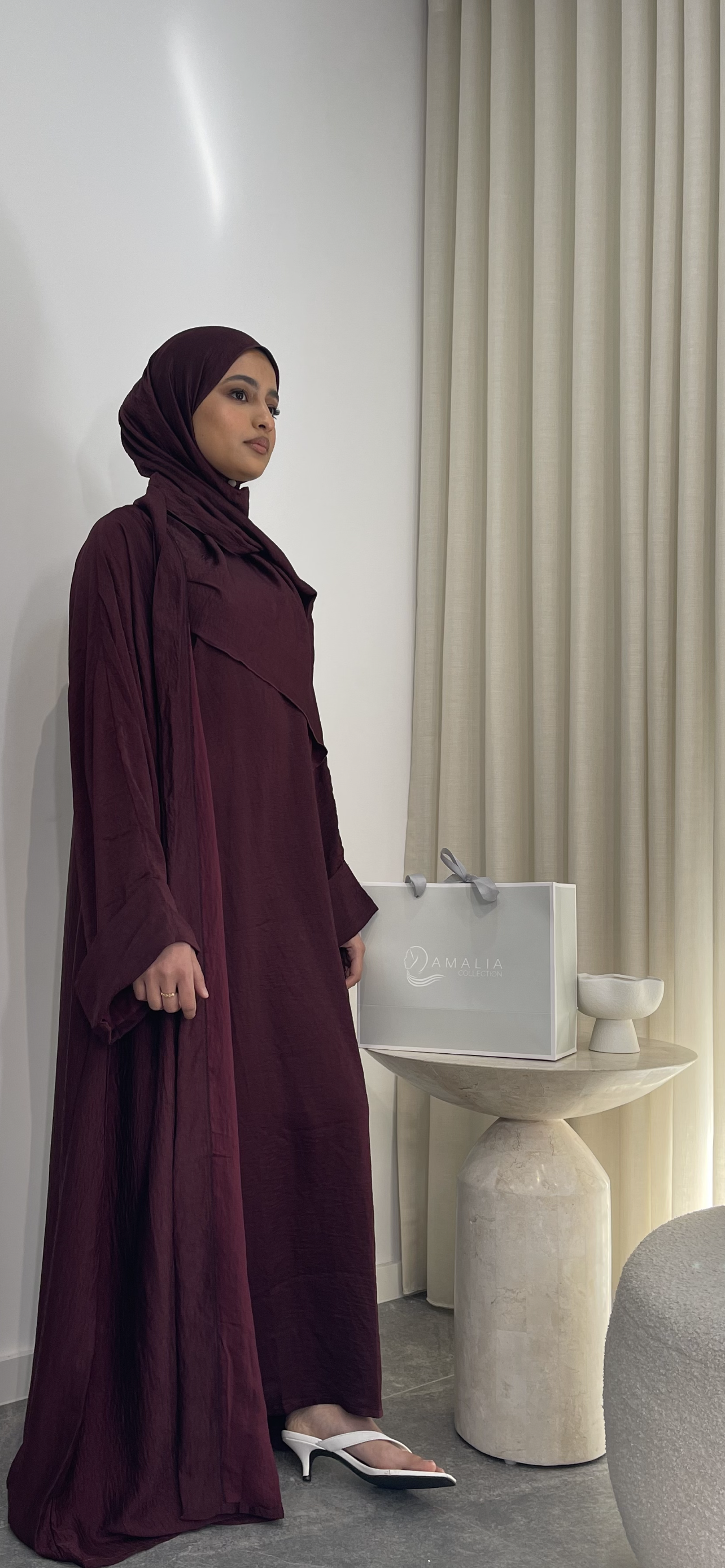 INAIA Luxe Abaya Set