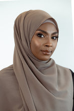 Load image into Gallery viewer, Chiffon Crepe Premium Hijab
