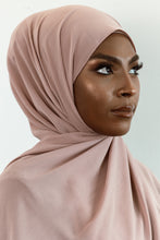 Load image into Gallery viewer, Chiffon Crepe Premium Hijab
