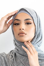 Load image into Gallery viewer, Slub Maxi Jersey Hijab
