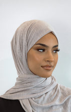 Load image into Gallery viewer, Slub Maxi Jersey Hijab
