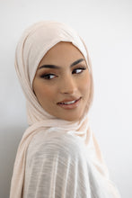 Load image into Gallery viewer, Slub Maxi Jersey Hijab
