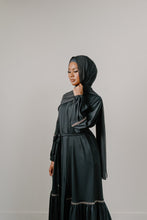 Load image into Gallery viewer, Farah Glamour Abaya
