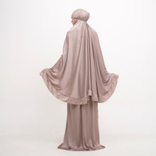 Load image into Gallery viewer, Luxury Silk Prayer Clothes Set
