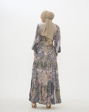 Load image into Gallery viewer, Bella Batique Silk Dress
