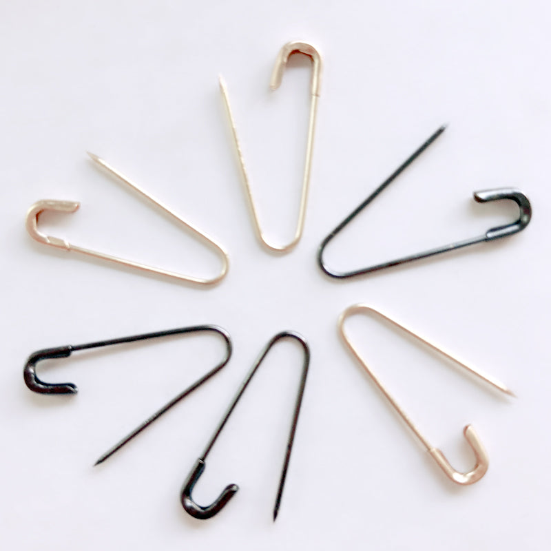 Beltless Pin Classic Coilless Safety Pins – AmaliaCollection